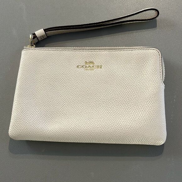 COACH Off White Wristlet - Picture 1 of 4
